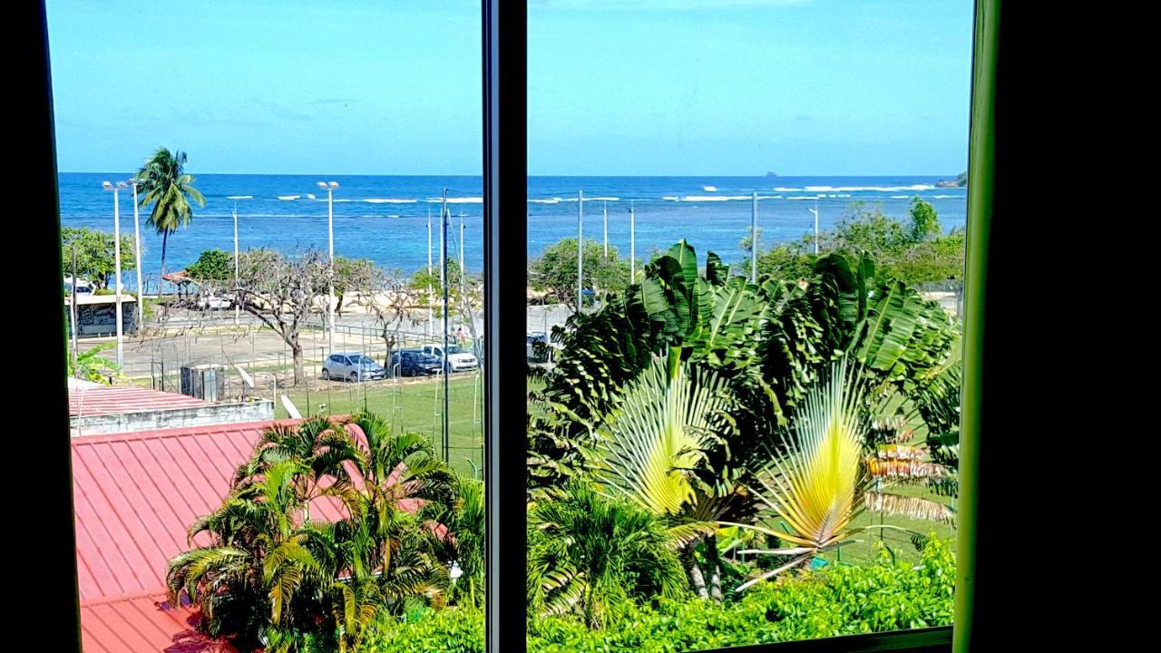 Les Pieds Dans L'Eau Apartamento Tartane Exterior foto
